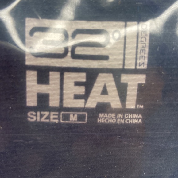 32 Degrees Heat Mens Black Lightweight Long Sleeve Crewneck Top Size Medium NWT - Picture 5 of 6